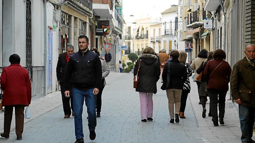 El Consistorio se propone revitalizar el comercio local