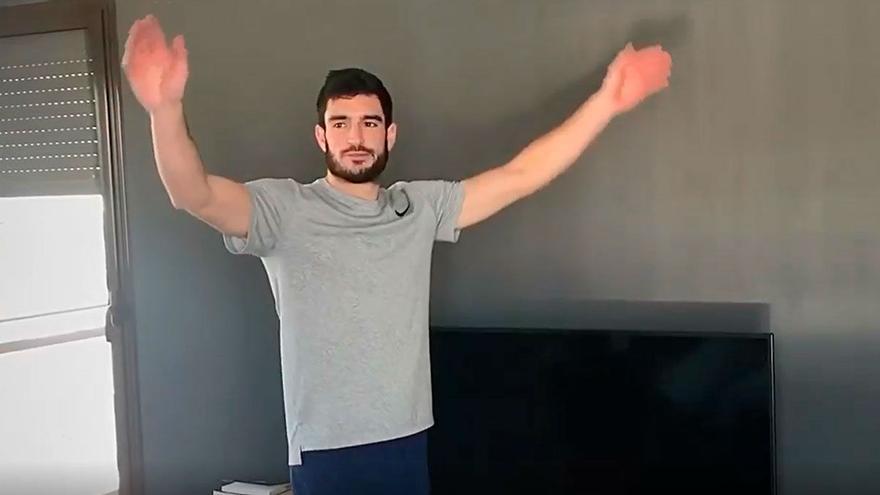 El divertido e ingenioso entrenamiento de Jorge Ureña durante el confinamiento