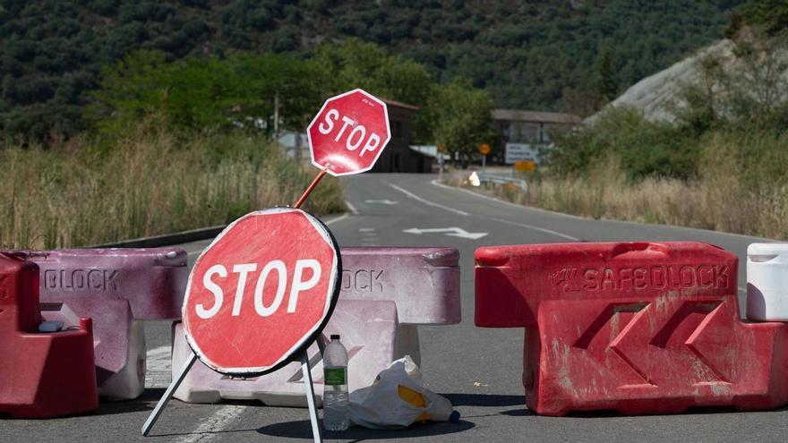 Las obras de la A-132 que "no salen en el mapa" y no volverán hasta el final del verano