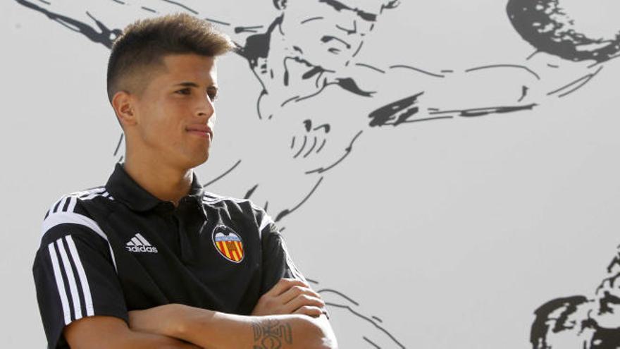 Cancelo dedicará su primer gol a su madre, Filomena