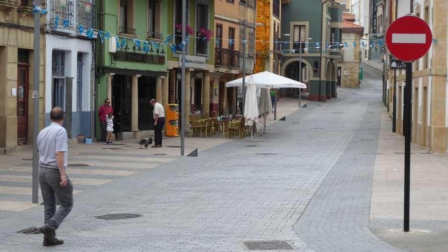 La calle San Antonio de la Pola.