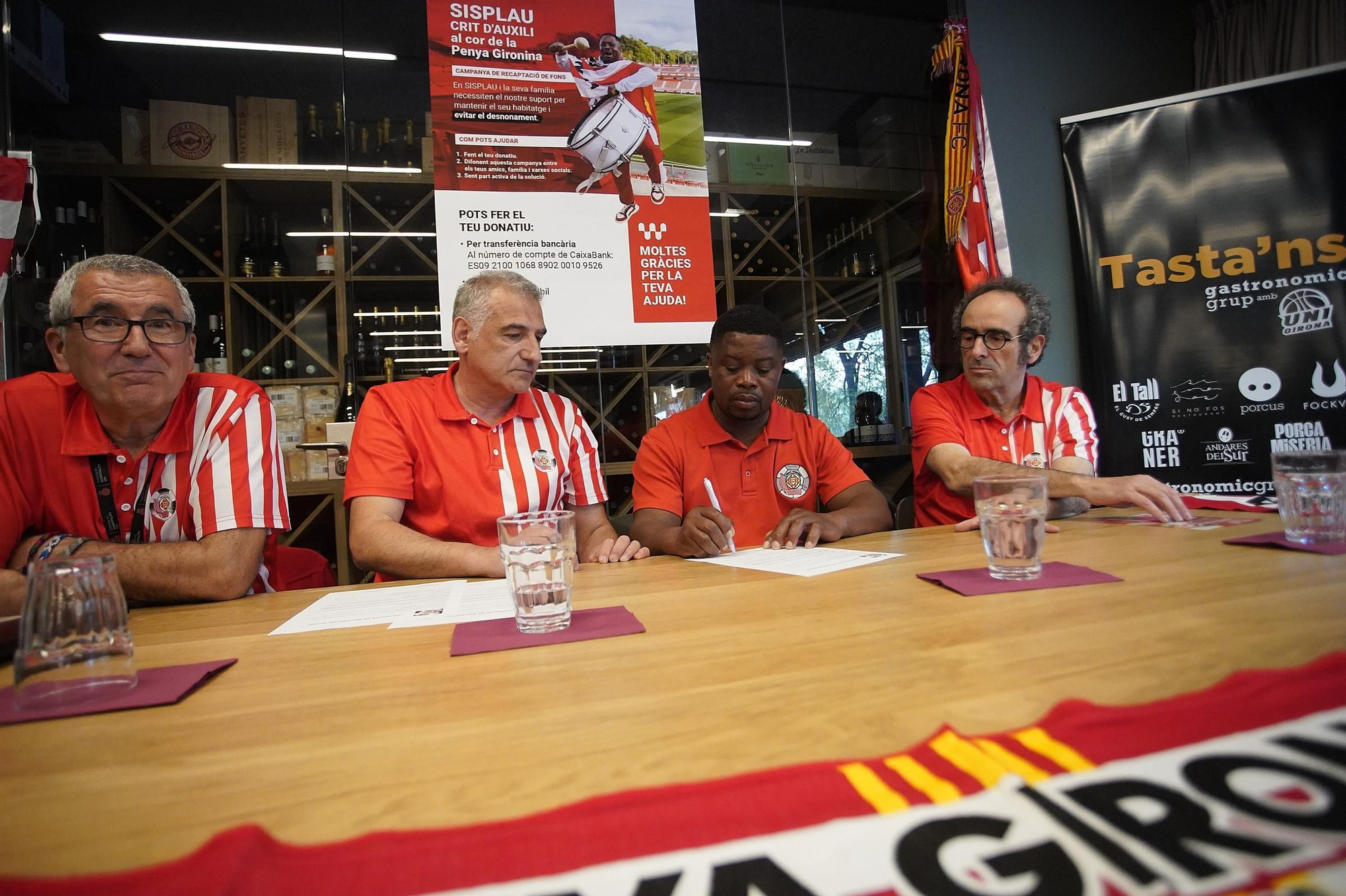 Les fotos de la presentació de la campanya de mecenatge per ajudar en Sisplau