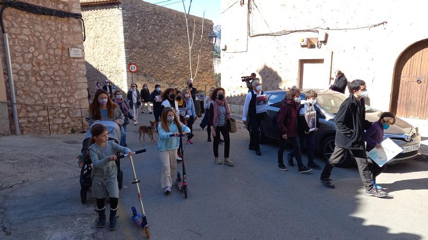 Manifestación por Bianquino, un gato &quot;asesinado a perdigonazos&quot; en Bunyola