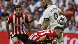 Benzema, Paredes y Vivian durante el Real Madrid-Athletic.