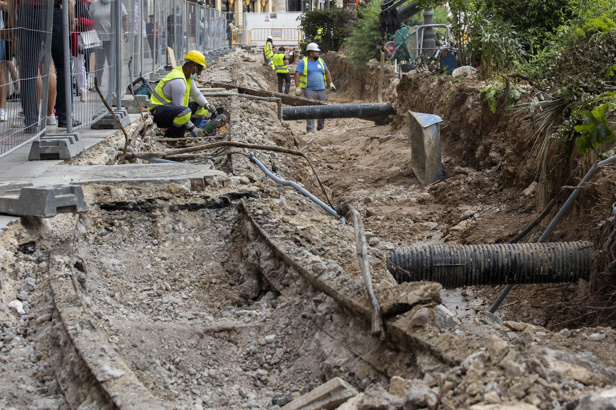 Las obras de la Reina sacan a la luz una posible cuarta muralla de València