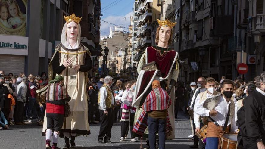 Algemesí danza para celebrar el aniversario de la Festa como Patrimonio de la Humanidad