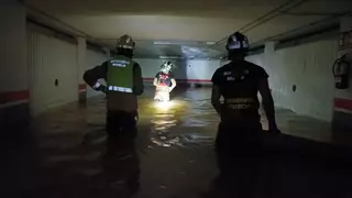 Un bombero de Murcia, en Valencia: "Trabajé en el incendio de Teatre y el terremoto de Lorca y jamás vi nada así"