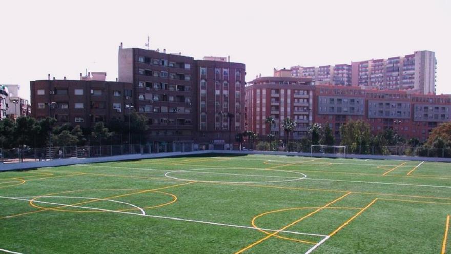 El SAMU salva la vida a un jugador cadete del Atlético San Blas de Alicante