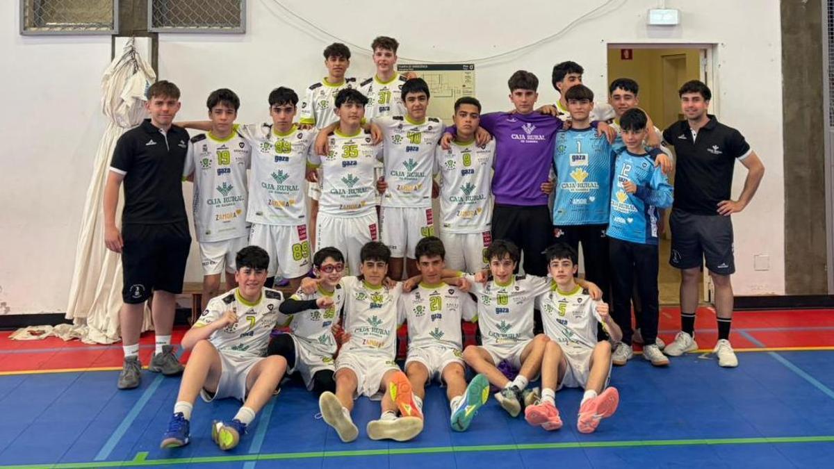 La cantera del Balonmano Zamora se hace grande en el Torneo ...