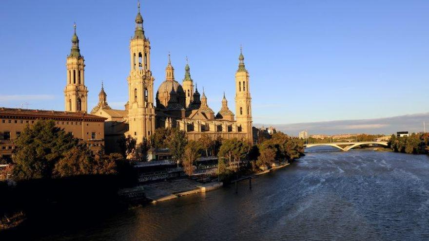 La basílica del Pilar es uno de los centros marianos más importantes del mundo