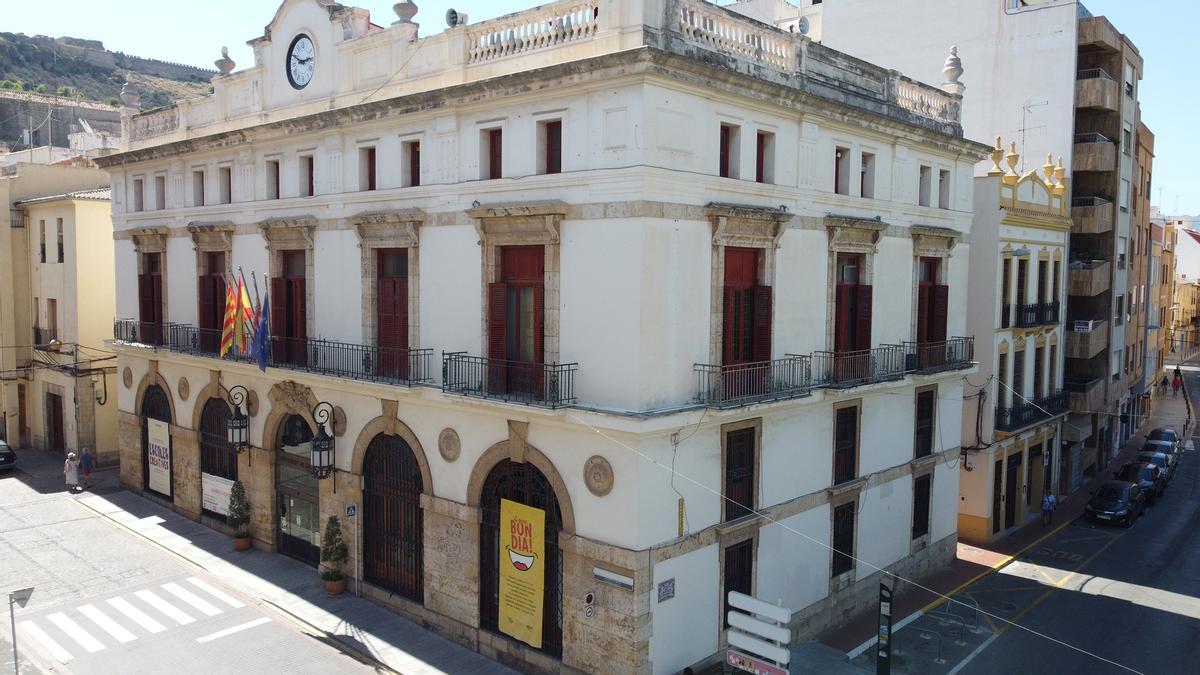Vista del Ayuntamiento de Sagunt