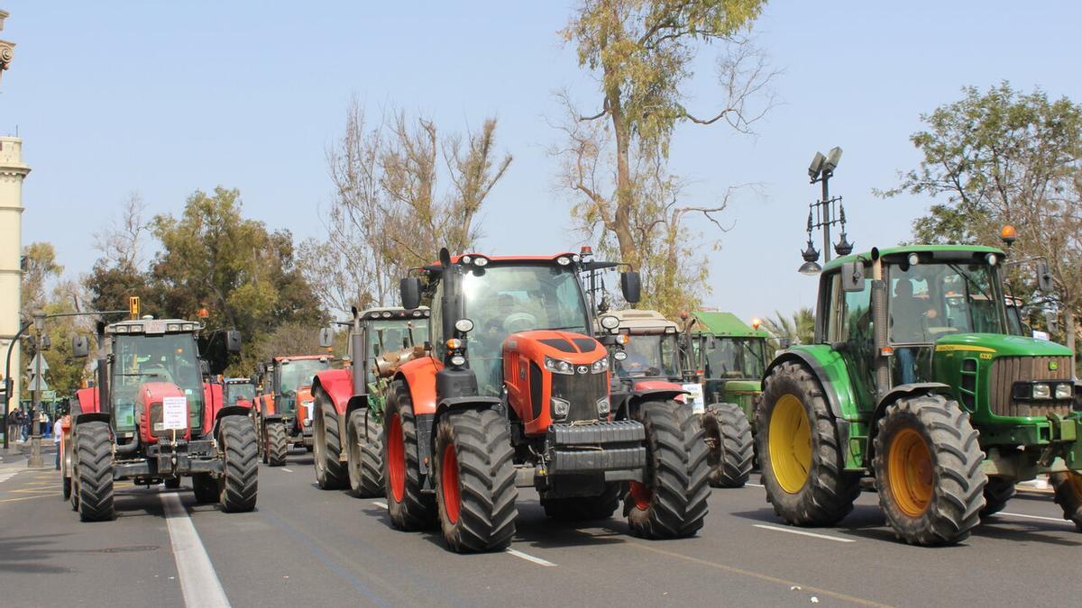 Manifestación agraria con tractores en València, en una imagen de archivo.