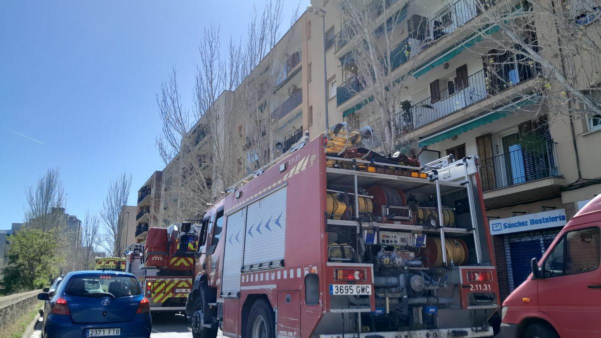L'incendi al pis del carrer Güell de Girona.