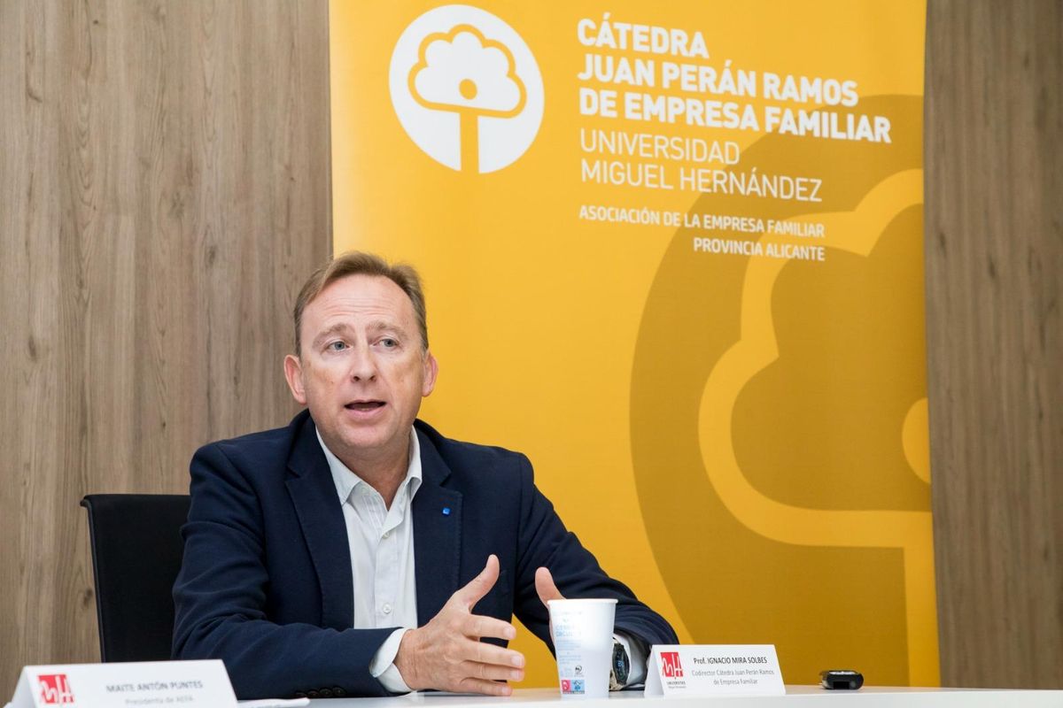 Ignacio Mira es codirector de la Cátedra.