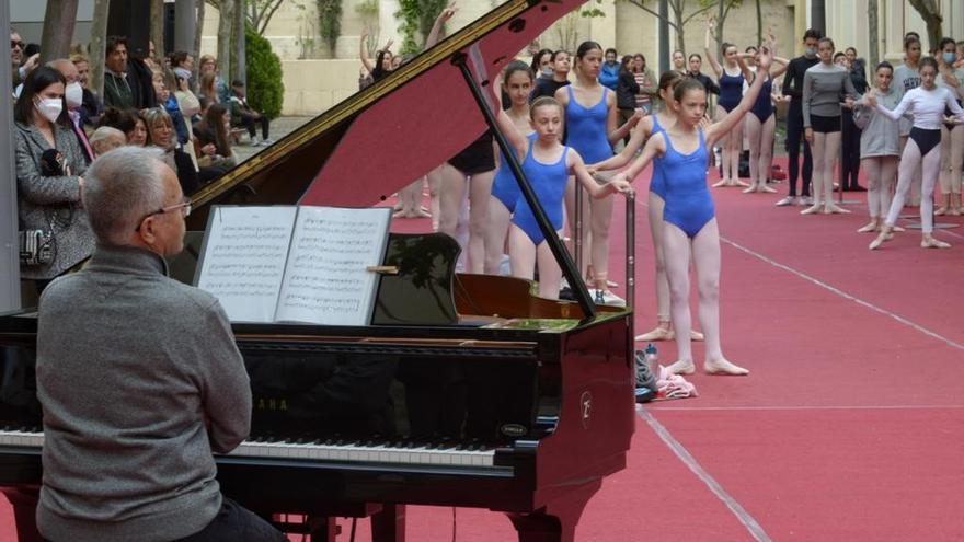 El Día Internacional de la Danza se celebra este viernes con una exhibición en el patio del Cuartel Palafox