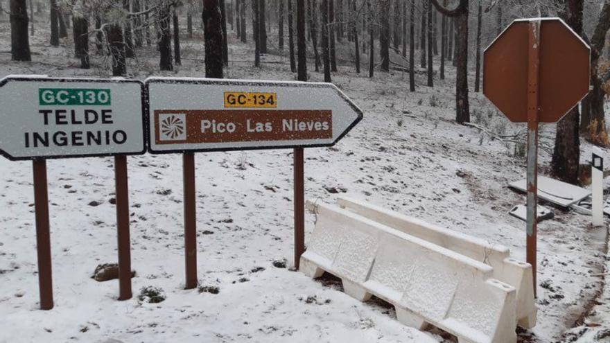 Así ha amanecido la cumbre de Gran Canaria nevada (05/02/21)