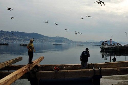 Construcción de una batea en Arousa