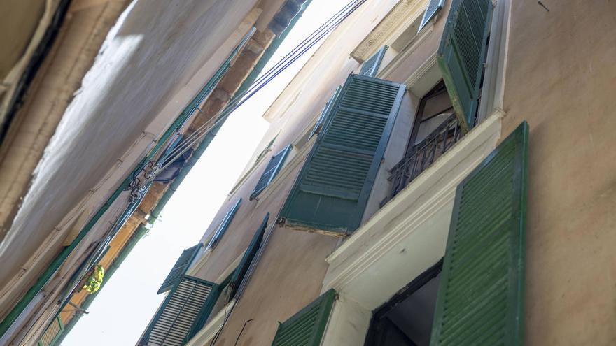 La Policía sospecha que un hombre arrojó a otro de un balcón de Palma por celos