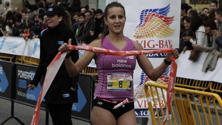 María Yolanda Gutiérrez, ayer tras imponerse en la categoría femenina. // J. Lores