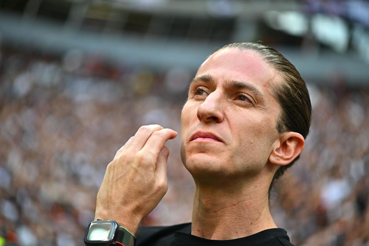 Filipe Luís en su último partido como técnico del Flamengo.