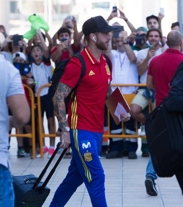 Los jugadores de la Selección llegan a Alicante