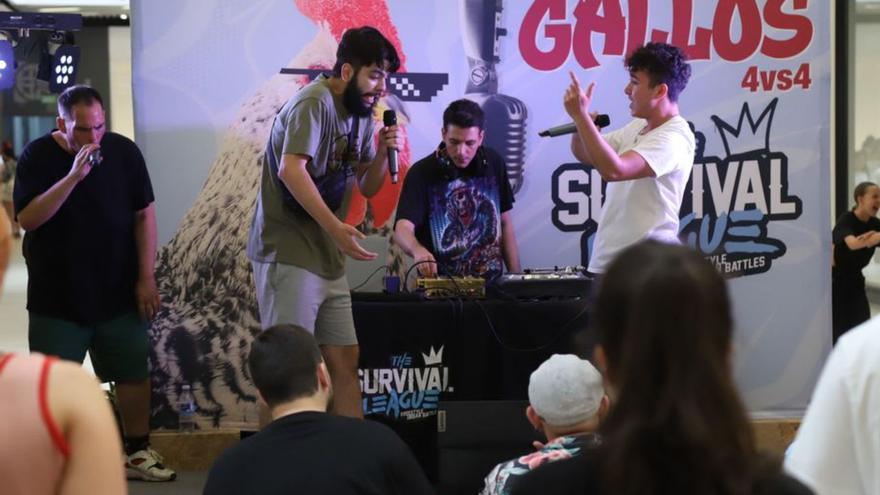 ‘Batallas de gallos’ en el centro comercial La Sierra