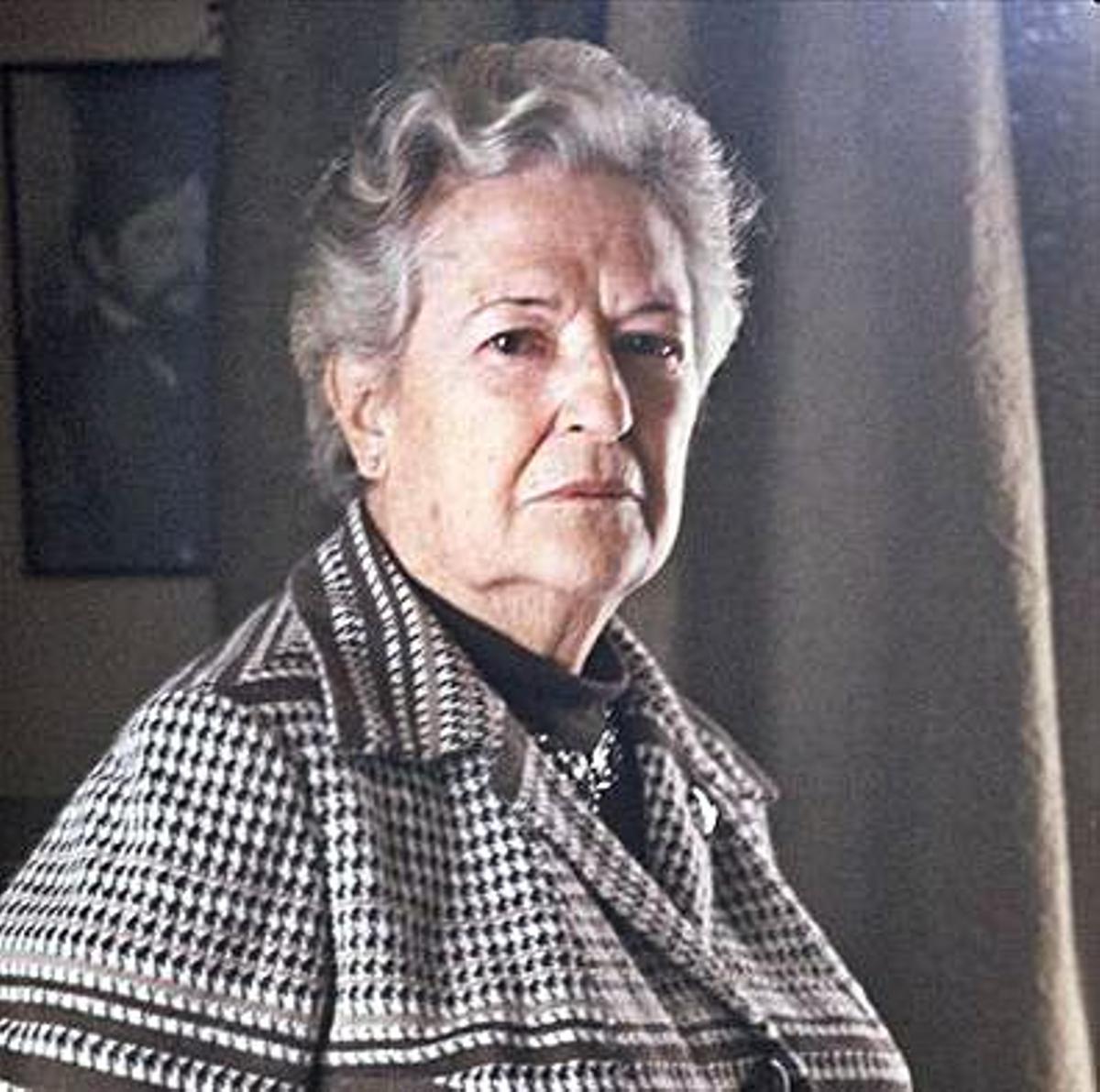 Doce letras con nombre de mujer