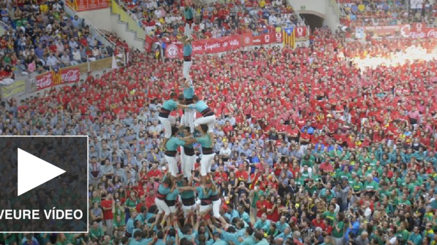 La cadena britànica BBC emet un reportatge sobre els castellers