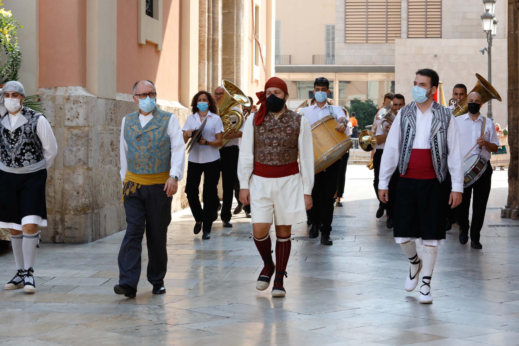 Búscate en el segundo día de Ofrenda por las calles del Mar y Avellanas (entre las 11.00 y 12.00 horas)