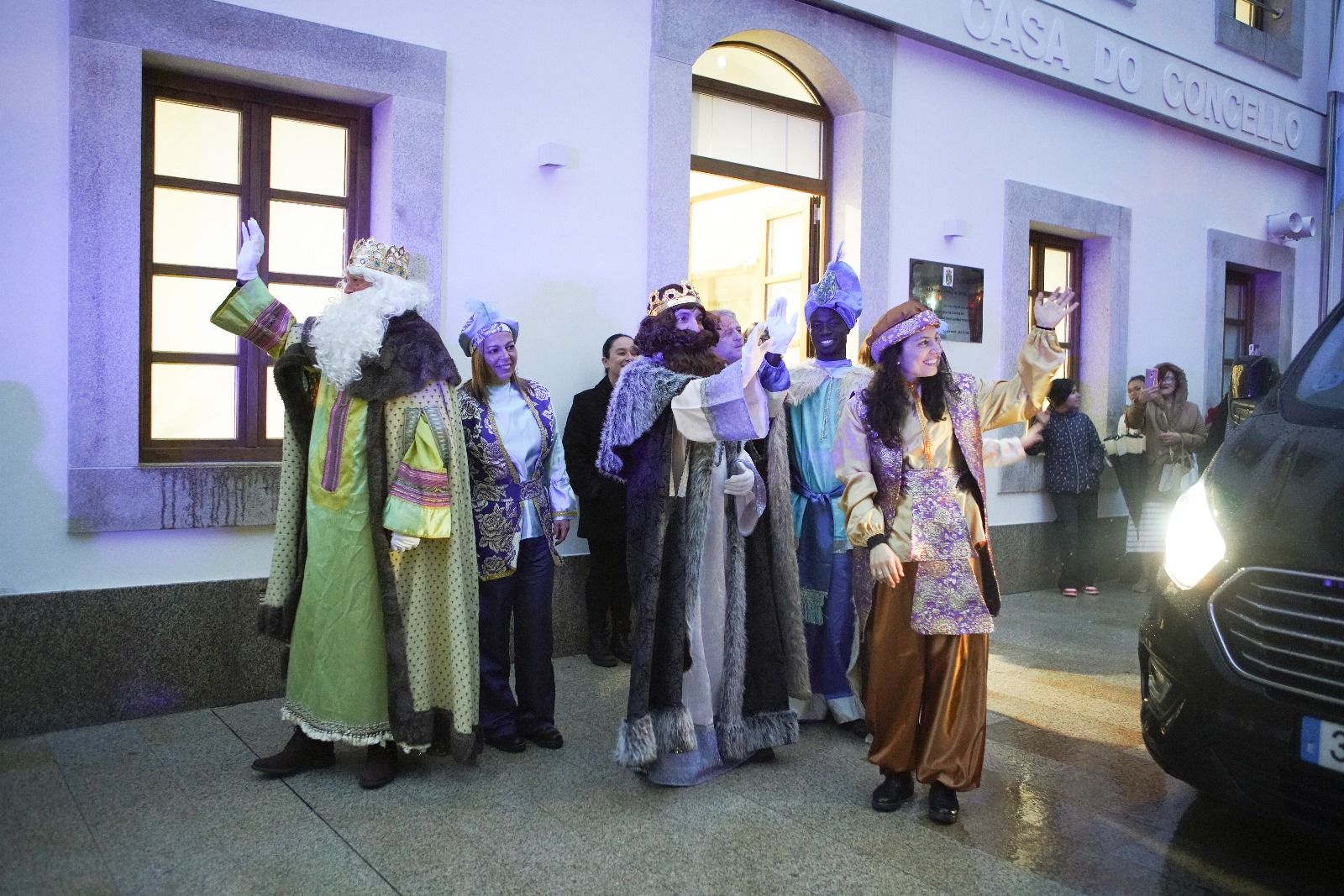 Cabalgata de Reyes en Deza-Tabeirós: la magia se impone a los elementos