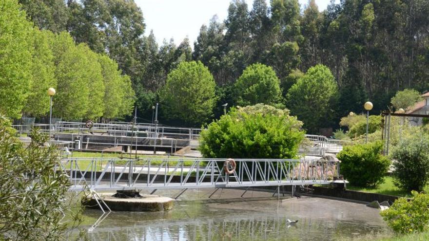 Augas de Galicia sanciona con 2.500 euros a Bueu por un vertido al mar de la depuradora de Cabalo