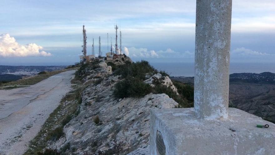 Las antenas y el vértice geodésico.