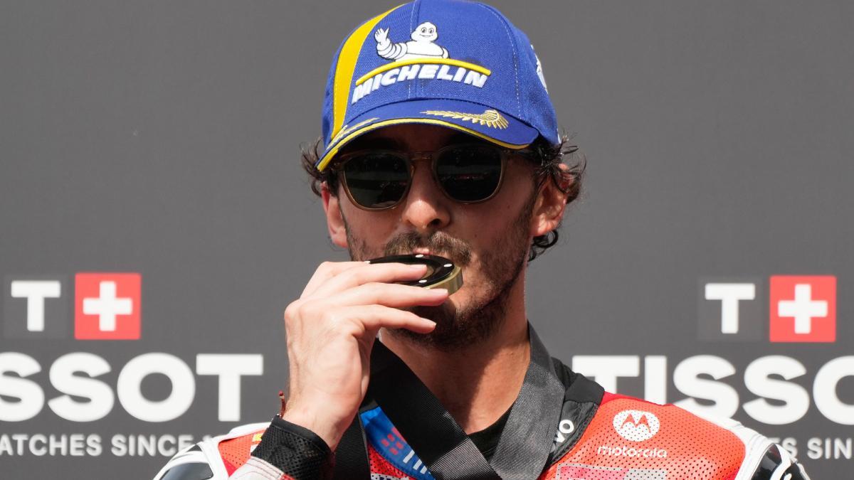 Pecco Bagnaia se llevó la victoria en la carrera al sprint