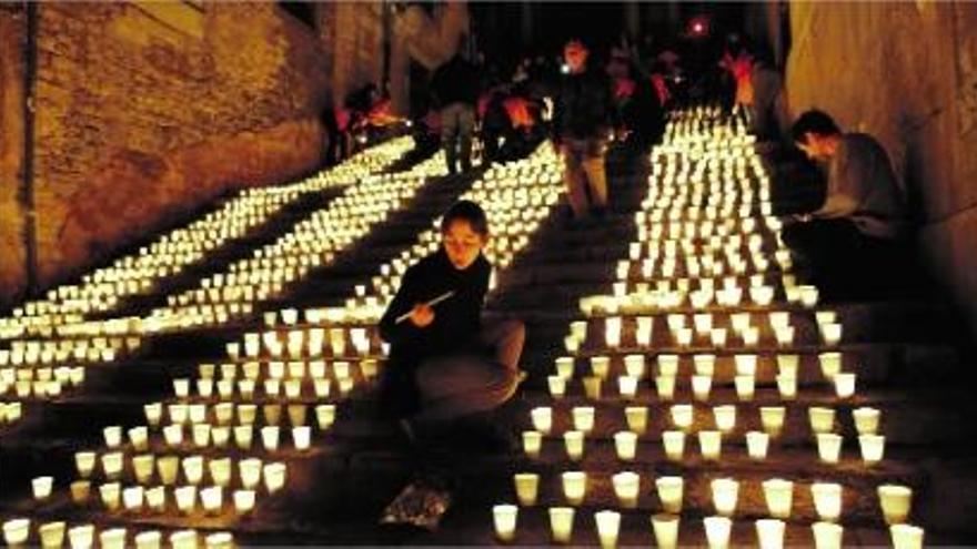 Les escales de Sant Domènec van ser l&#039;escenari escollit per a l&#039;encesa de l&#039;estelada lluminosa.