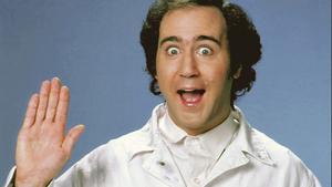 El documental ‘La comedia y el caos: El legado de Andy Kaufman’ es un intento de situar al cómico en el lugar que merece en la historia del humor.