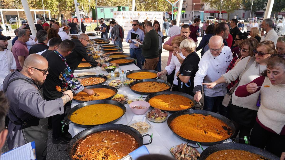 Degustación de los arroces a concurso.