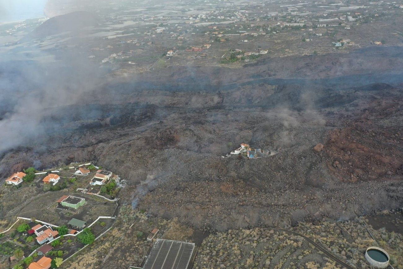 El avance de la lava del volcán de La Palma, a vista de pájaro en el décimo día de erupción