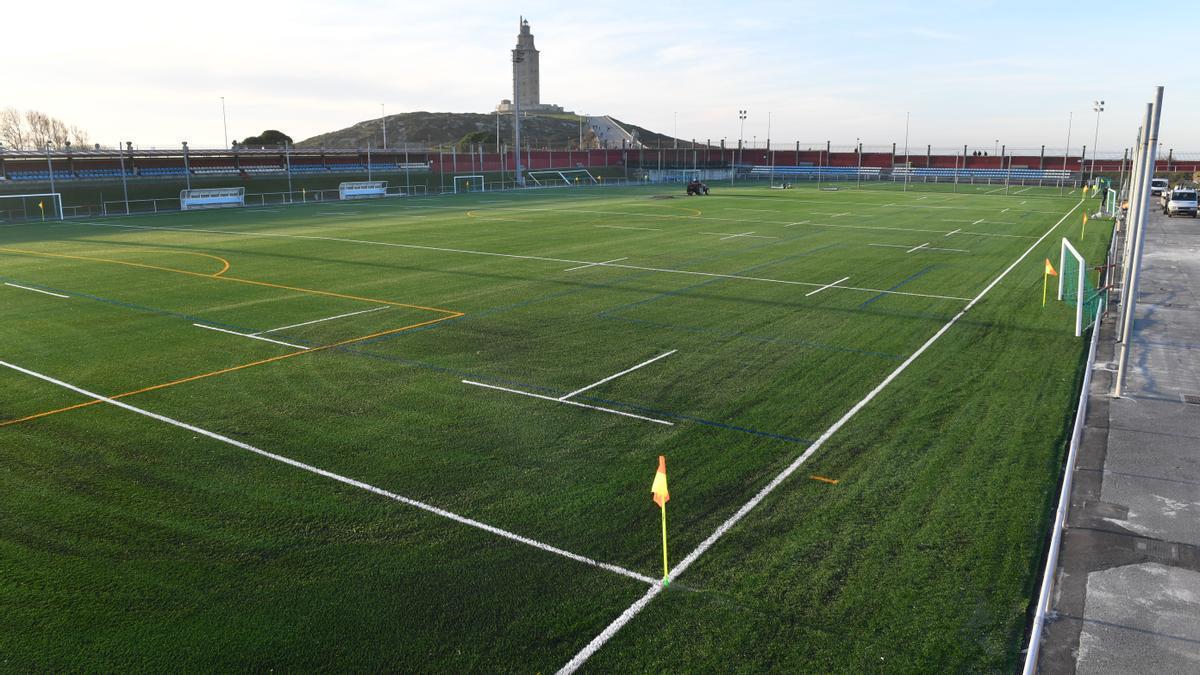 Campo de la Torre acondicionado para el rugby.