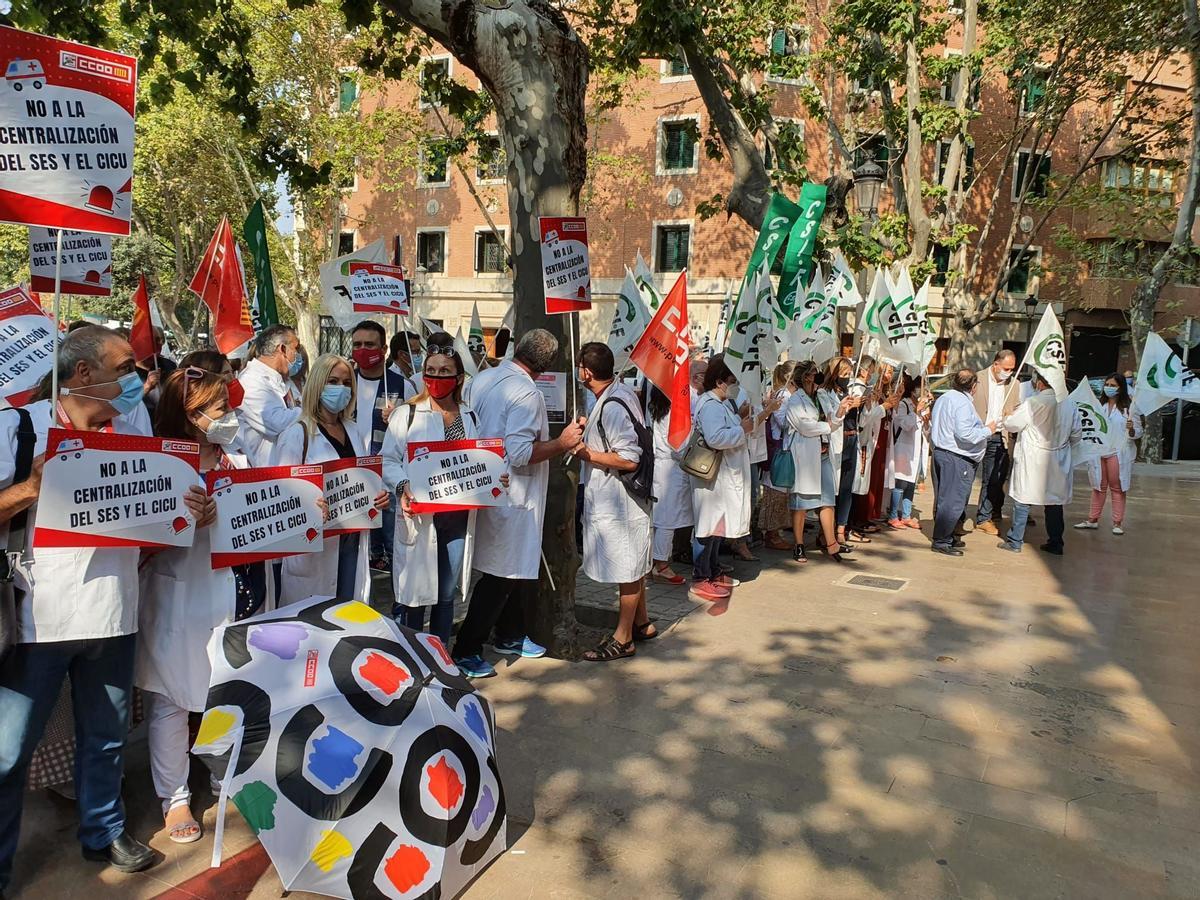 Protest celebrada en València contra la centralización del CICU