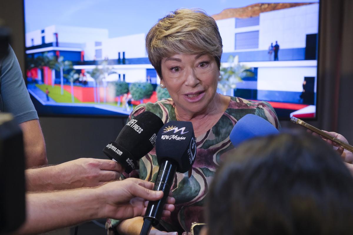 María Salud Gil, tras la presentación del proyecto de viviendas públicas de Mogán