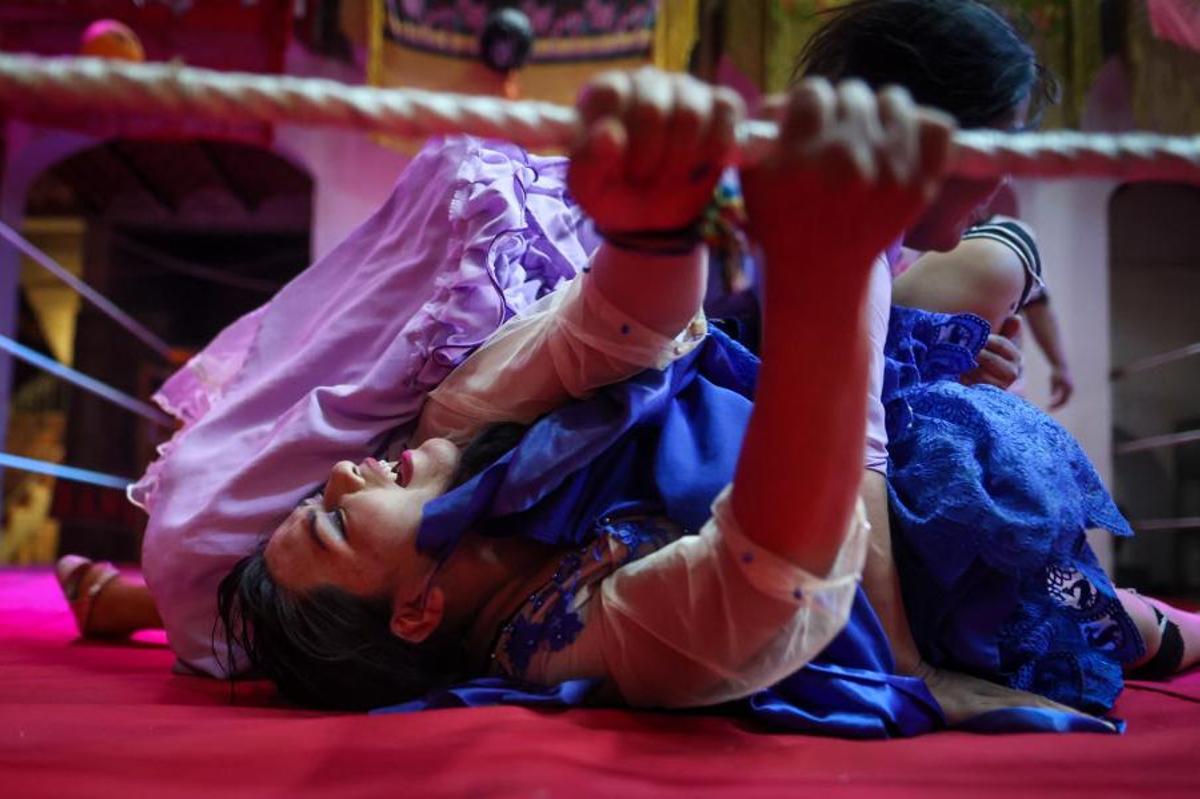 Las “Cholitas Luchadoras”: el poder femenino que desafía el machismo desde el ring