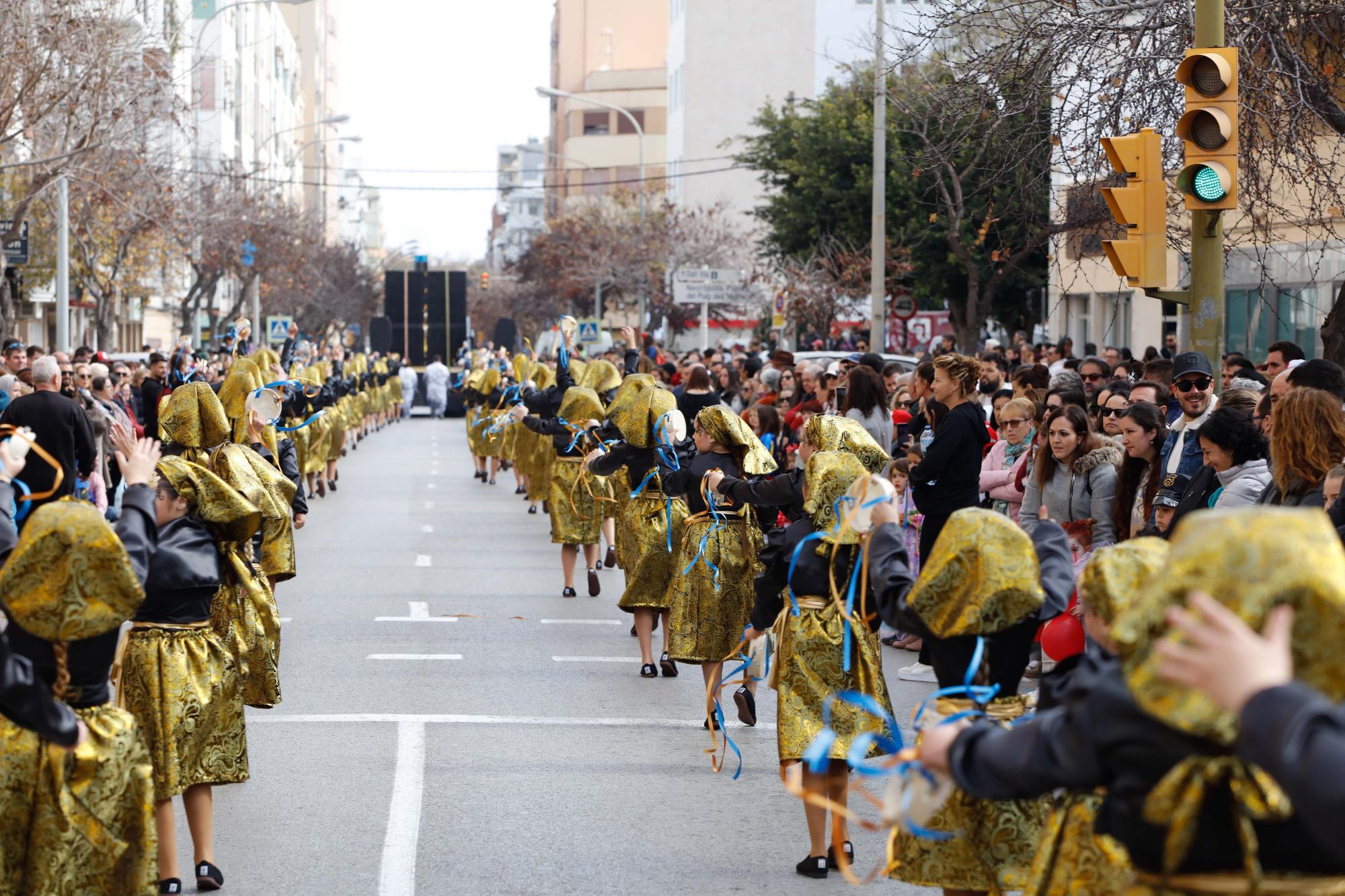 Todas las imágenes de la rúa del Carnaval de Ibiza 2023