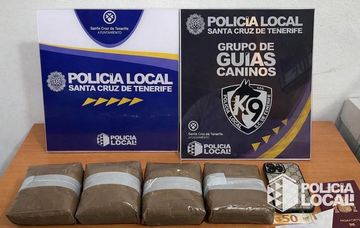 Droga interceptada por la Policía Local.