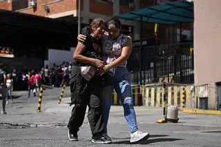 Familiares y ONG acusan al Estado venezolano de negar asistencia legal y contacto a los detenidos por protestas