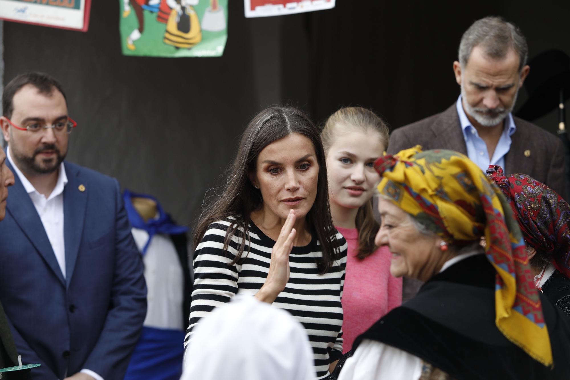 EN IMÁGENES: La Familia Real visita Cadavedo para hacer entrega del premio al Pueblo Ejemplar