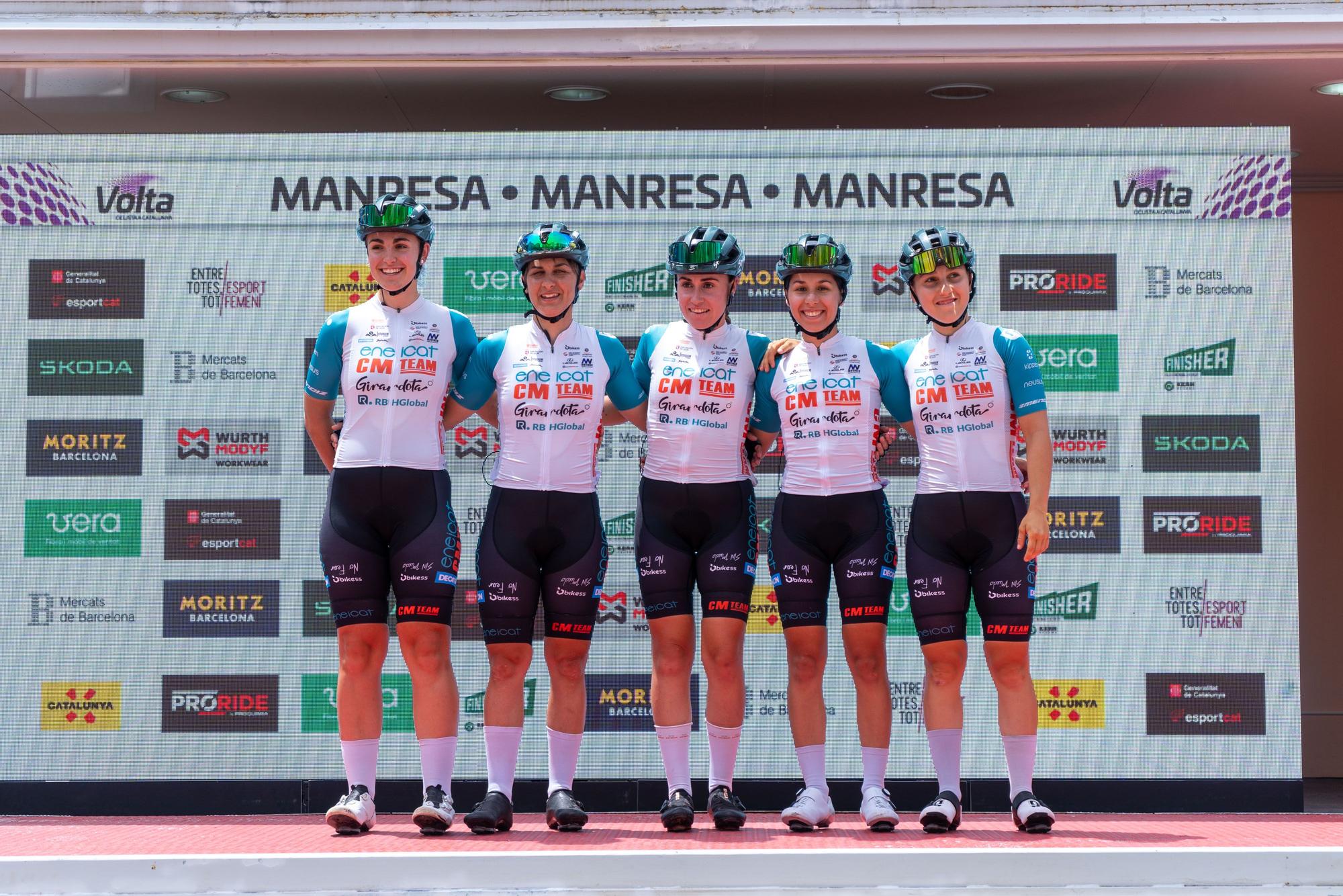 Les millors fotos del pas per Manresa de la Volta a Catalunya femenina