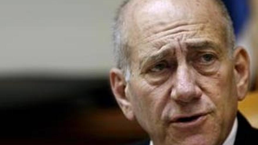 Olmert acuerda con Abás liberar a 150 presos palestinos