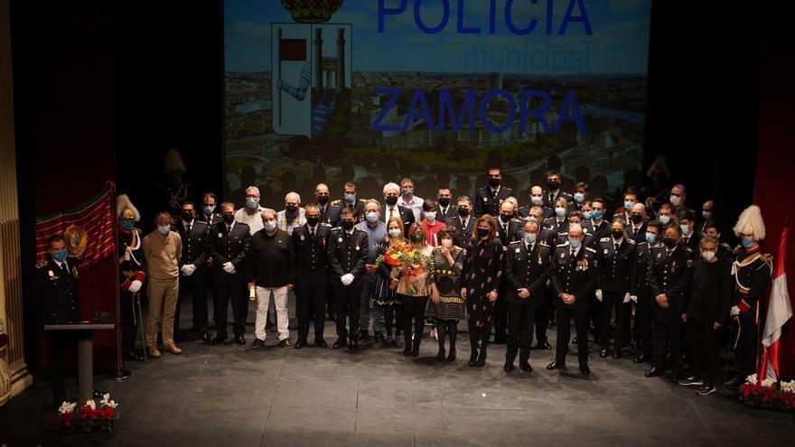 Reconocimiento a la gran labor en pandemia de los policías municipales