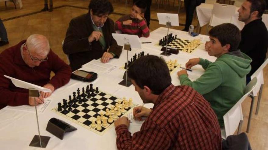 El nivel de juego de la I edición del torneo Rías Baixas está siendo muy alto. // Muñiz