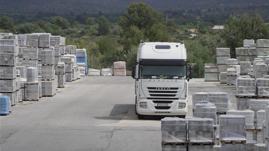 El final del confinamiento deja una caída de las exportaciones del 36% en Castellón